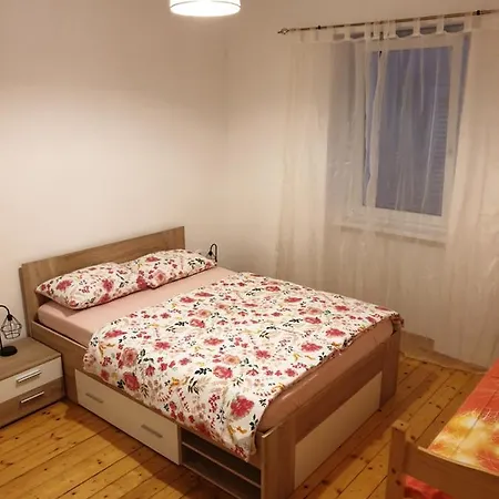 Seki House 아파트 피란
