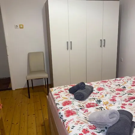 Seki House 아파트 피란